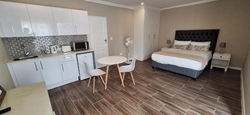 Randpark Ridge Bed & Breakfast | Eagle Cove