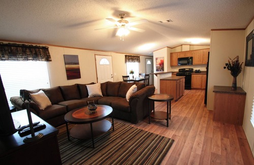 Dilley Cabin | Eagle Ford Village Suites Dilley