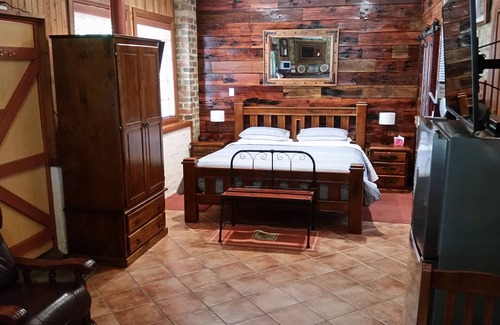 Gawler Bed & Breakfast | Eagle Foundry Bed & Breakfast