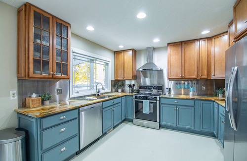 Eagle House | Eagle Hills Home-next to Golf Course