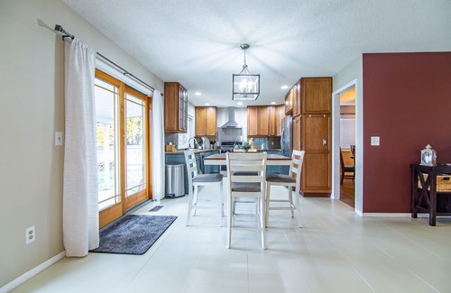 Eagle House | Eagle Hills Home-next to Golf Course