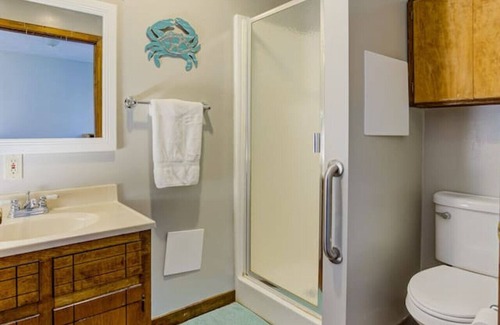 Redwood Hotel | Eagle Landing Hotel Room 2