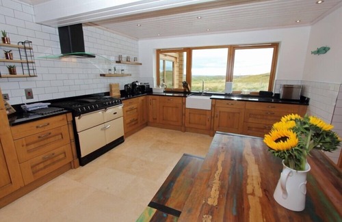 Timsgarry Cottage | EAGLE LODGE, pet friendly, luxury holiday cottage in Stornoway