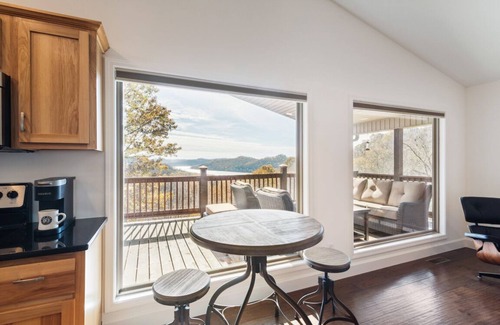 Granville Cabin | Eagle Mountain Cabin - Hilltop Cabin w/River View!