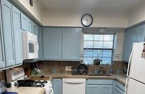 Azle House | Eagle Mountain Lake Getaway w/Hot Tub!