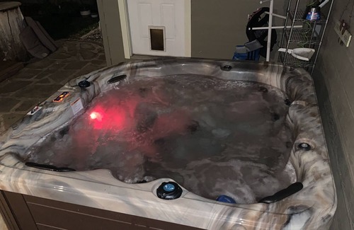 Azle House | Eagle Mountain Lake Getaway w/Hot Tub!