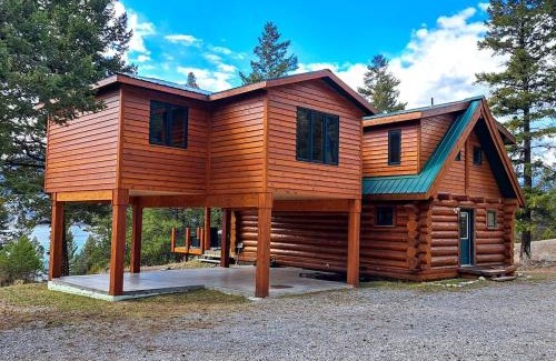 East Kootenay Apartment | Eagle Nest by StayIn