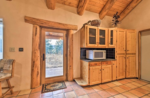 Cimarron House | Eagle Nest Home w/Hot Tub & Views - 5 Min to Lake