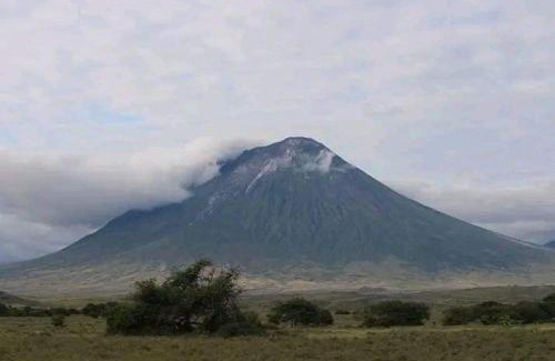 Lake Natron Bed & Breakfast | Eagle Nest lake Natron Guest House