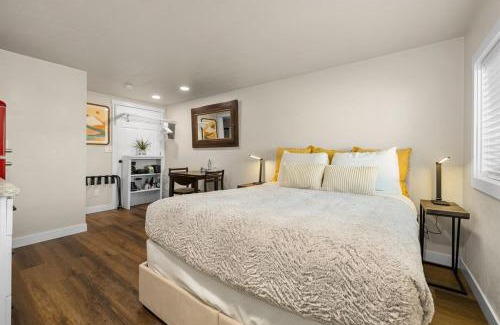 Eagle Apartment | Eagle Nest Retreat - Modern Studio in Eagle