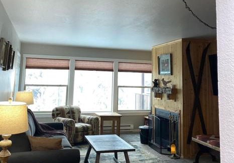 Beaver House | Eagle Point Ski Resort 9 Wooded Ridge Condos