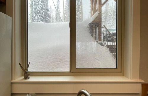 Beaver Condo | Eagle Point Ski Resort Nº9 Wooded Ridge Condos
