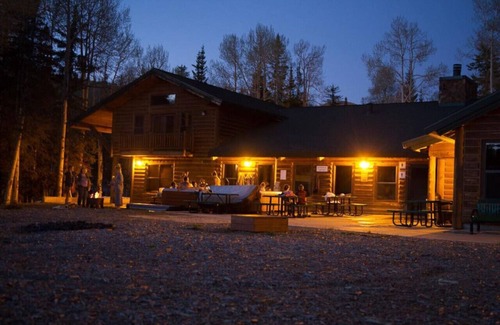Beaver House | Eagle Point Ski Resort Snowflake 17