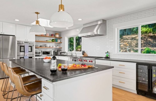 Penngrove House | Eagle Ridge - 3 BD with Pool and Views