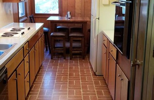 Conover Cottage | Eagle River/Conover House -Come Explore NearTrails