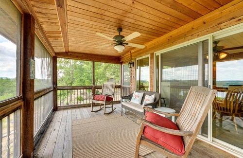 Eagle Rock House | Eagle Rock Gem on Table Rock Lake with Decks and Grill