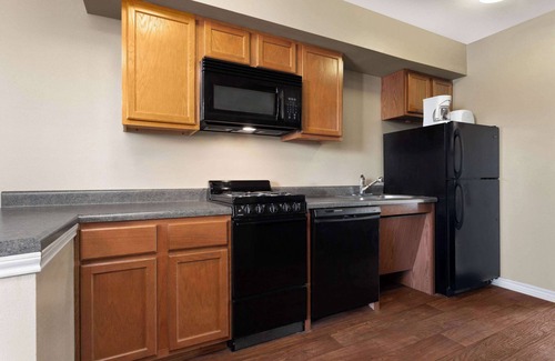 Three Rivers Hotel | Eagle's Den Three Rivers Texas a Travelodge by Wyndham
