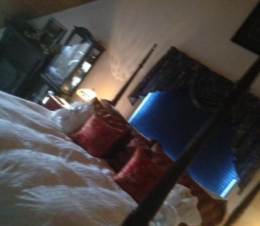 Central Okanagan Bed & Breakfast | Eagle's Nest B&B