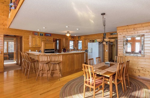 Fairview Township Cabin | Eagle's Nest on Gull Lake