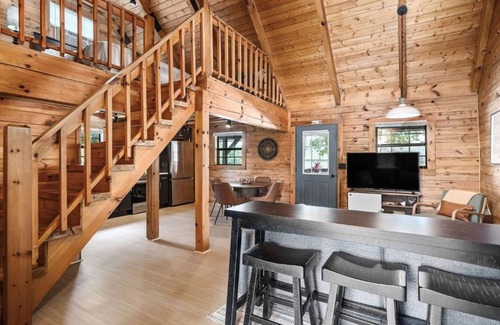 Allons Cabin | Eagle's Perch Cabin 13 with Loft - One bed in loft, sleeper sofa and full kitchen
