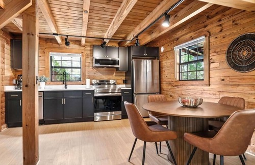 Allons Cabin | Eagle's Perch Cabin 13 with Loft - One bed in loft, sleeper sofa and full kitchen