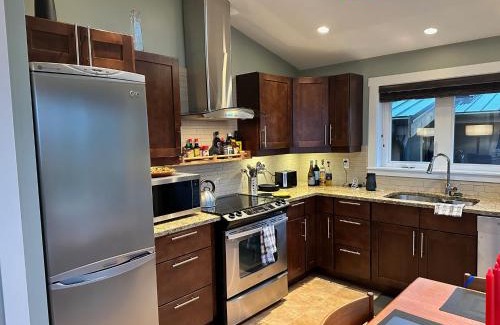 Port Renfrew House | Eagle Way