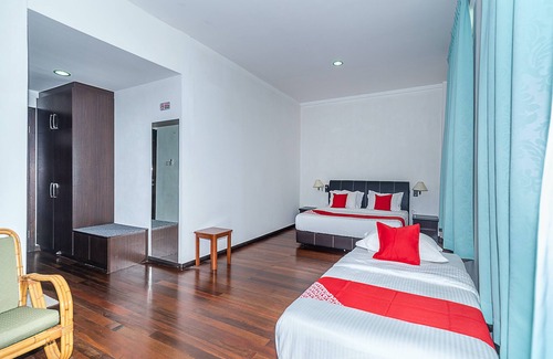 Bongawan Hotel | Eagle Wood Garden