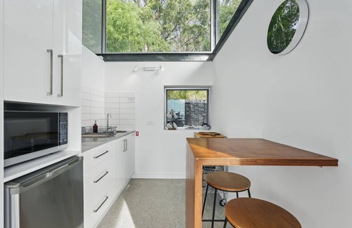 Eaglehawk Neck House | Eaglehawk Pavilions – Bayview Pavilion Two