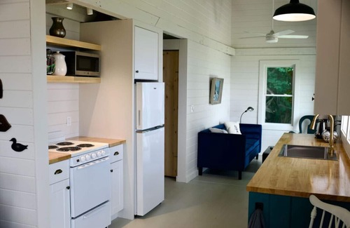 Eastport Cottage | Eagles Bluff Cottage