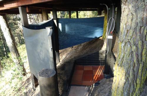 Wilderness House | Eagles' Call Cottages and Tent