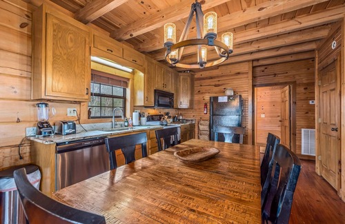Valley Head Cabin | Eagle’s Crest at Mentone-Amazing Views, sleeps 8