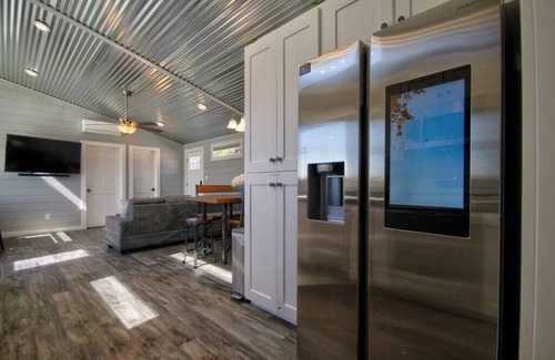 Llano House | Eagle’s Grotto Riverside Retreat - 5 Acres on Llano River