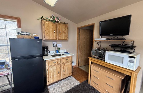 Bayview House | Eagles Landing Cabin