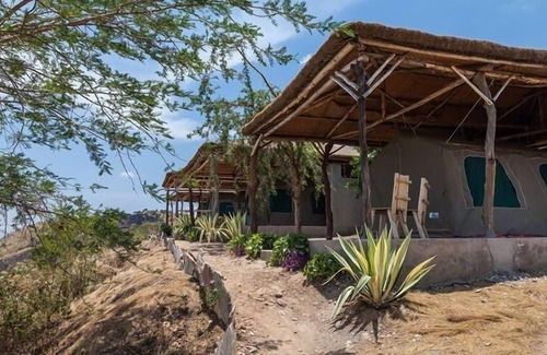 Mbarara Cabin | Eagles Nest Camp