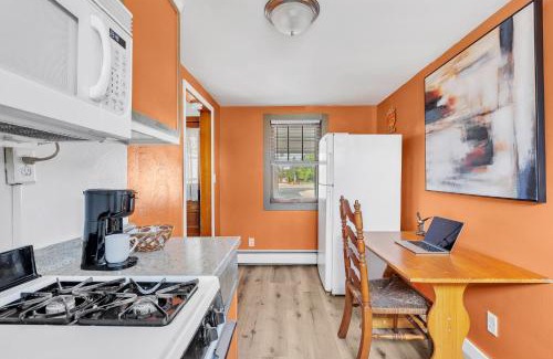 Escanaba Hotel | Eagles Nest Motel Unit 6