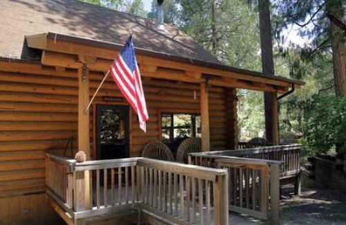 Idyllwild House | Eagles Nest - Natural Log Cabin with Guest House