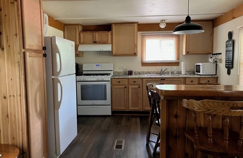 Luther House | Eagles Nest. - Near fishing, ORV trails, National Forest