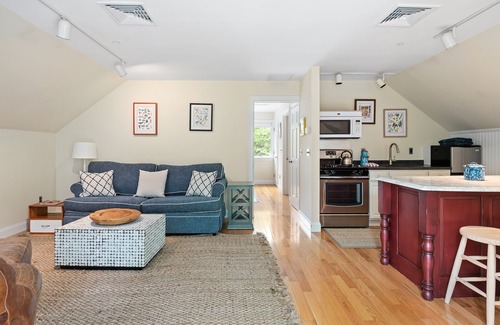 Yarmouth House | Eagles Nest Preserve Cottage