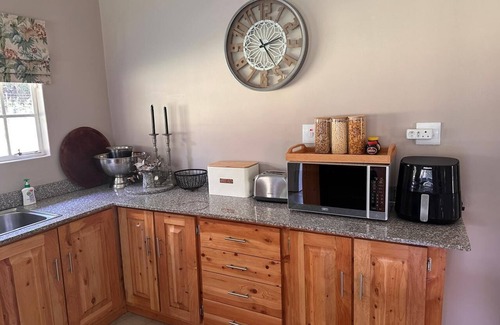 Greytown Cottage | Eagles Rest offers comfortable accommodation situated 9 km outside Greytown