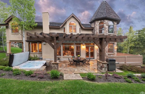 Edwards Villa | Eagles's Nest: Luxury Ski Getaway⛷Beaver Vail⛷Family Haven⛷On Ski Shuttle⛷Spa⛷