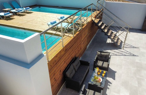 Kremasti Apartment | Eanos Stonescape - Private Swimming Pool