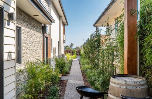 Mount Eliza Villa | Earimil Villas - Waterfront