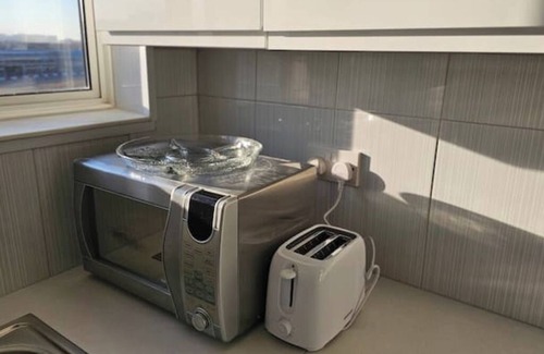 Mapesbury Apartment | Earl's Court 2 bed Terrace Flat