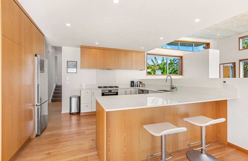 Raglan Apartment | EARLES LOOKOUT POINT - Manu Bay