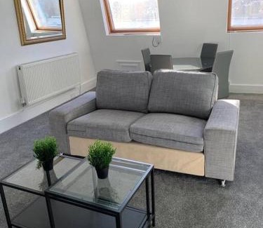Kensington Apartment | Earls Court Apartments - Fourth Floor No Lift