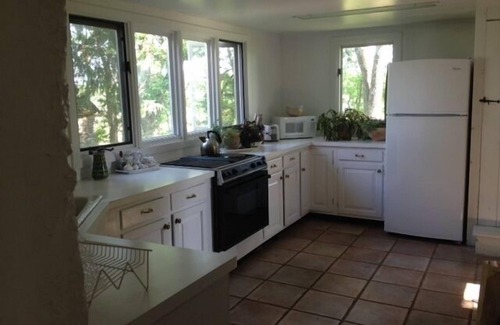 Kerhonkson House | Early 18th Century Stone House Getaway