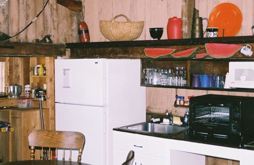 Pleasant Point Cottage | Early American Barn-Charming Salt Water Cottage In Historic Cushing, Maine