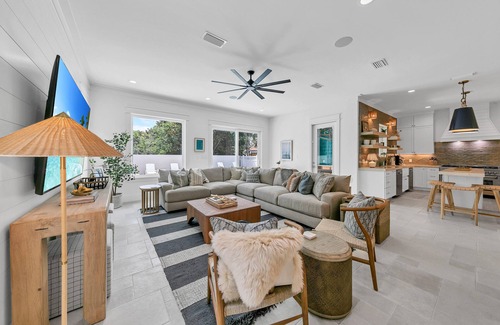 Frangista Beach House | Early Summer Check In! Large Pool and Rooftop Deck with Views! Perfect Getaway! Close to Beach!