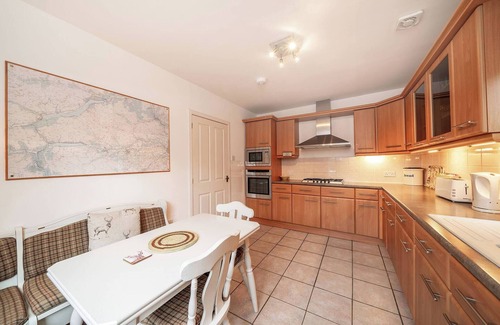 Comrie Cottage | Earnside Cottage - 3 Bed Family Retreat