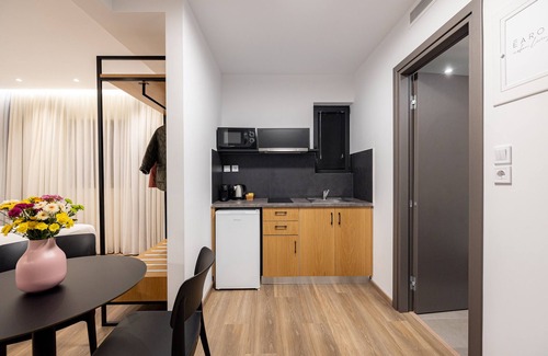 Nea Smirni House | Earos Urban Living